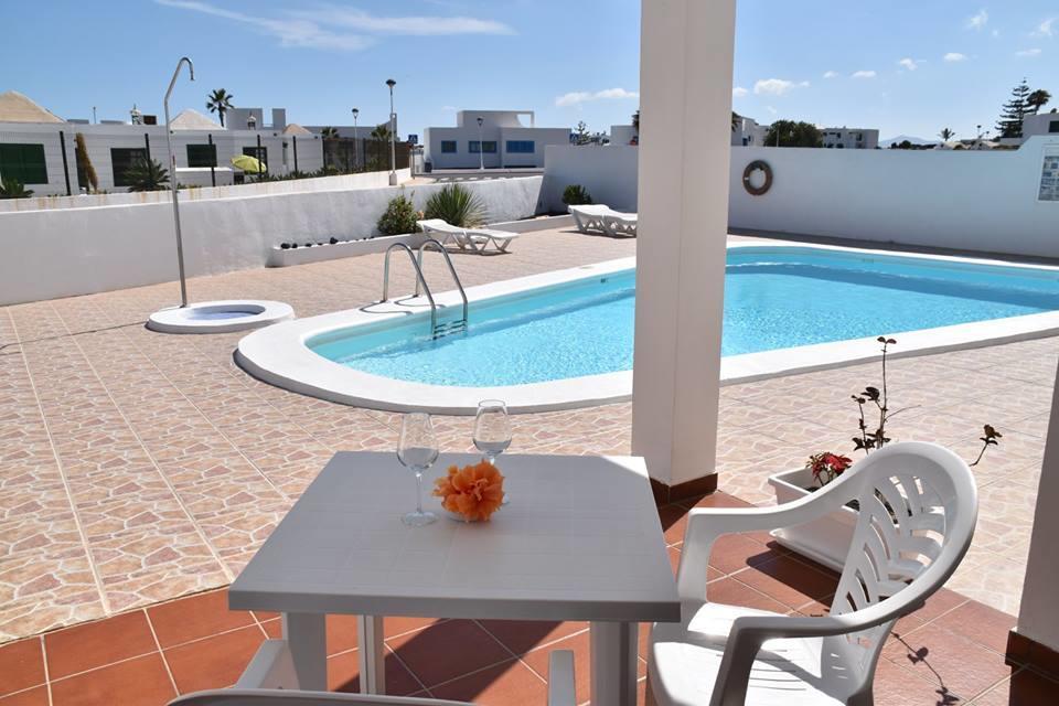 Alhambra Apartamentos 티아즈 외부 사진